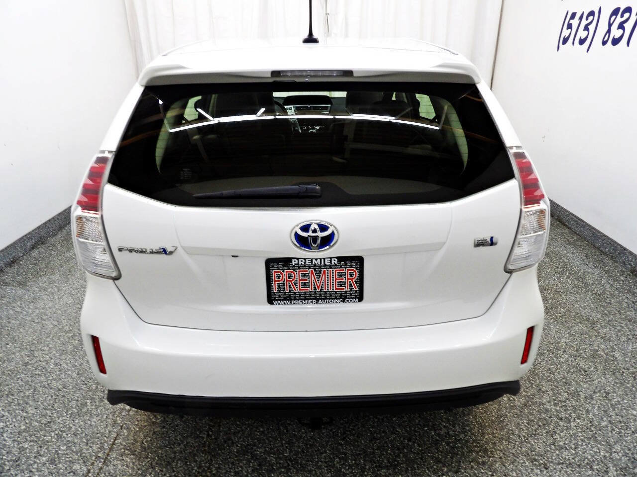 Used 2015 Toyota Prius V Four FWD image 5