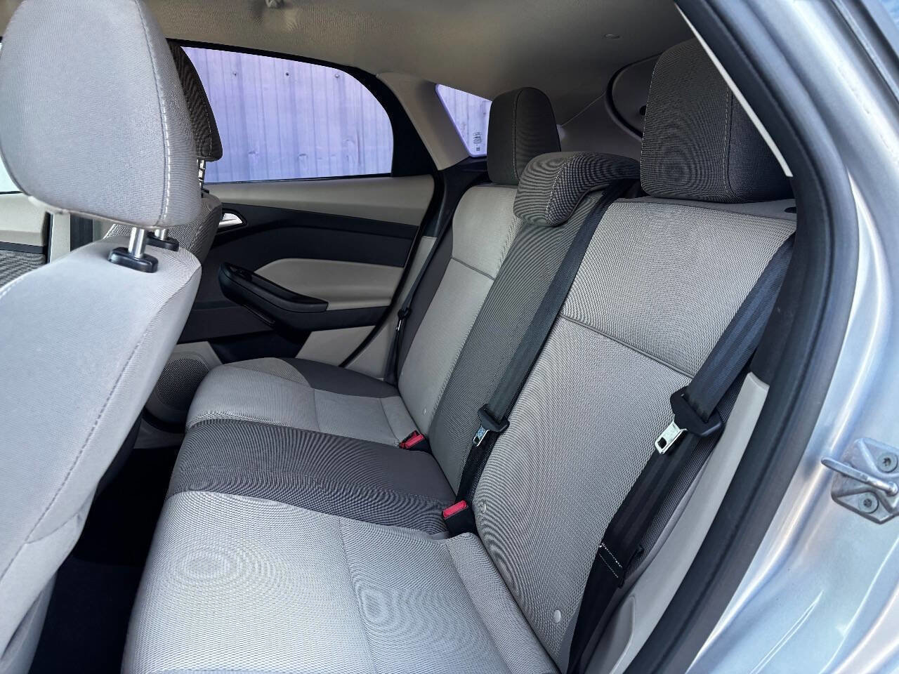 Used 2013 Ford Focus SE image 45