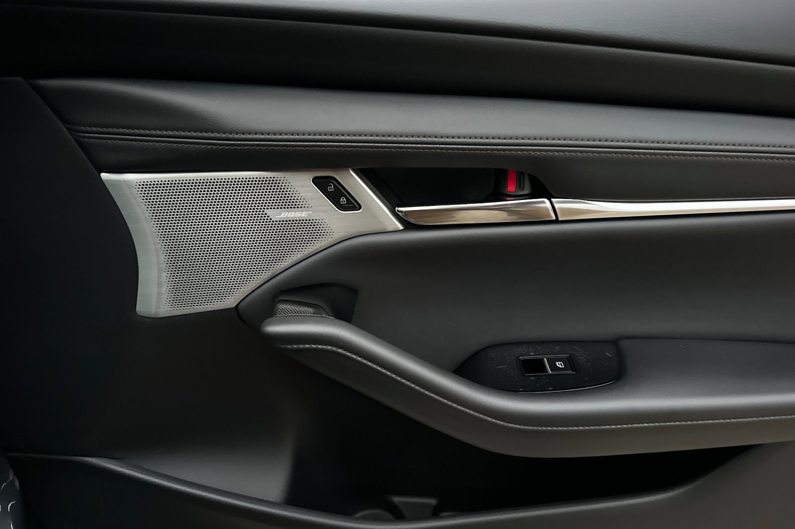 New 2026 MAZDA MAZDA3 Hatchback w/Premium Plus Pkg image 19