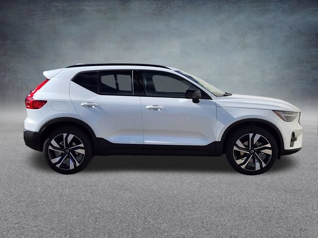 New 2026 Volvo XC40 B5 Ultra w/ Climate Package AWD/4WD image 8