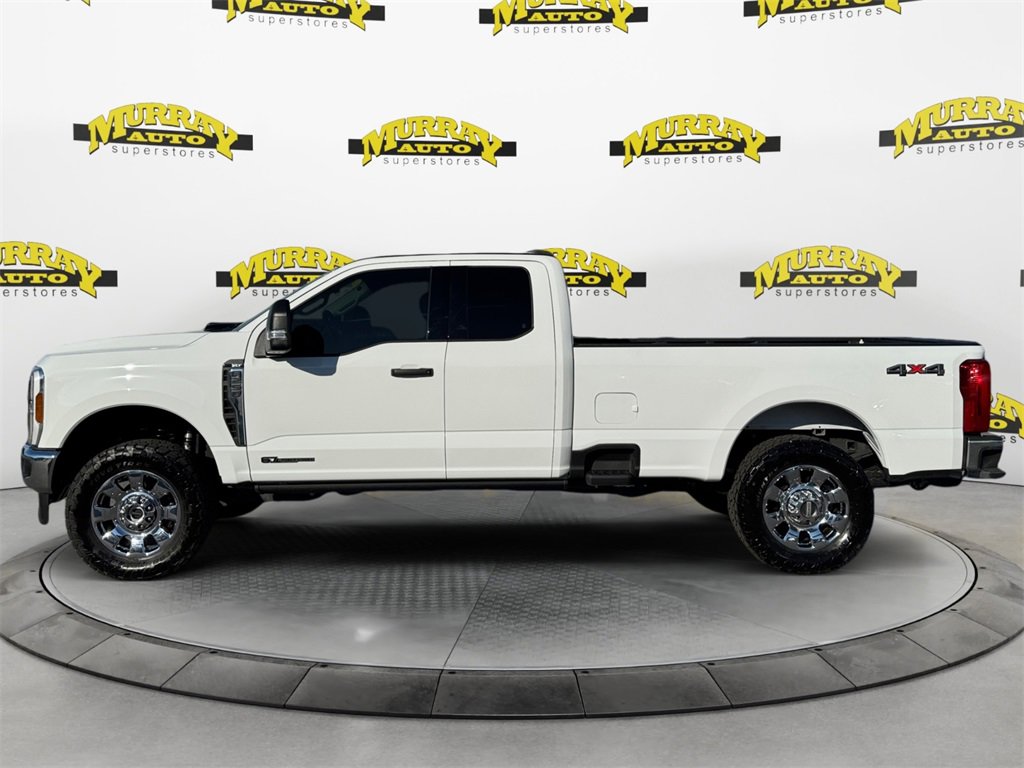 Used 2025 Ford F250 XLT image 2