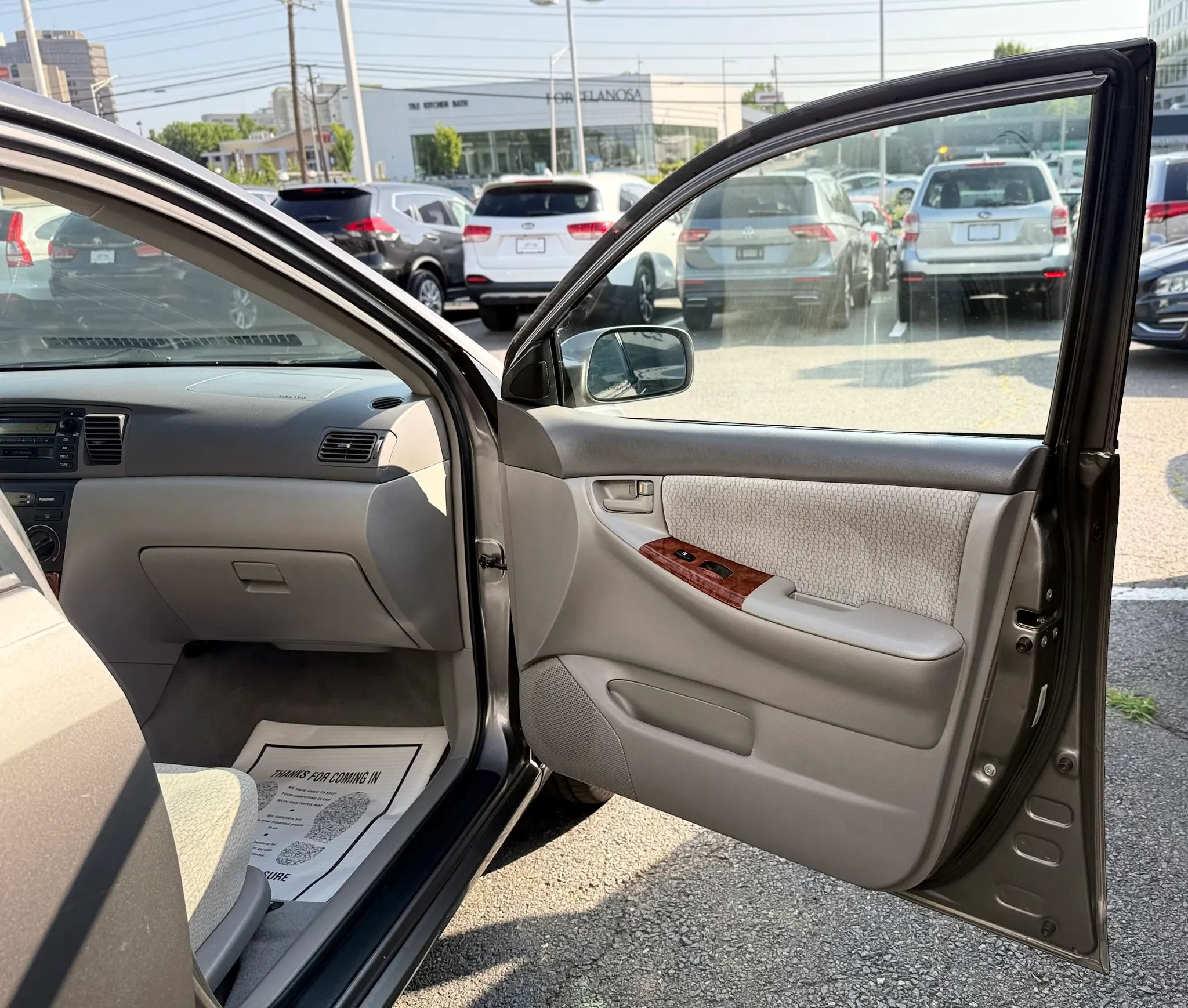 Used 2004 Toyota Corolla LE FWD image 24
