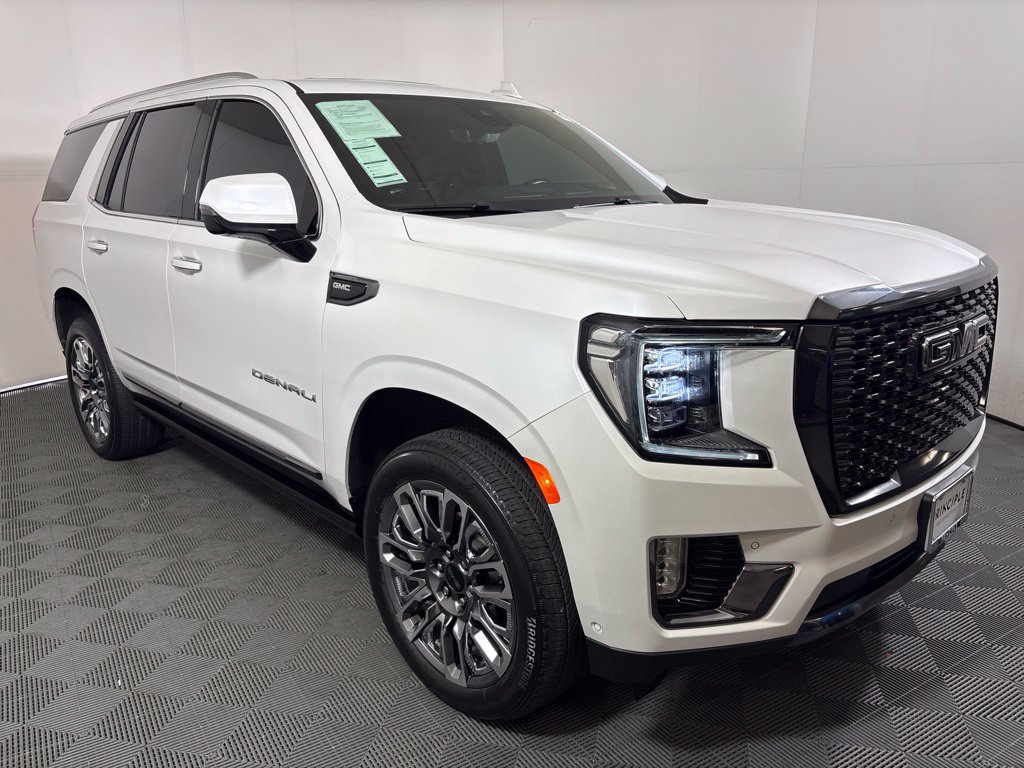 Used 2023 GMC Yukon Denali Ultimate AWD/4WD image 4