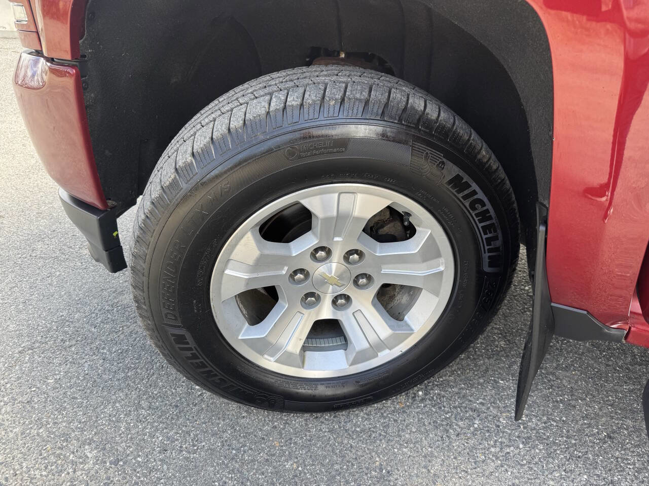 Used 2018 Chevrolet Silverado 1500 LTZ Z71 AWD/4WD image 33