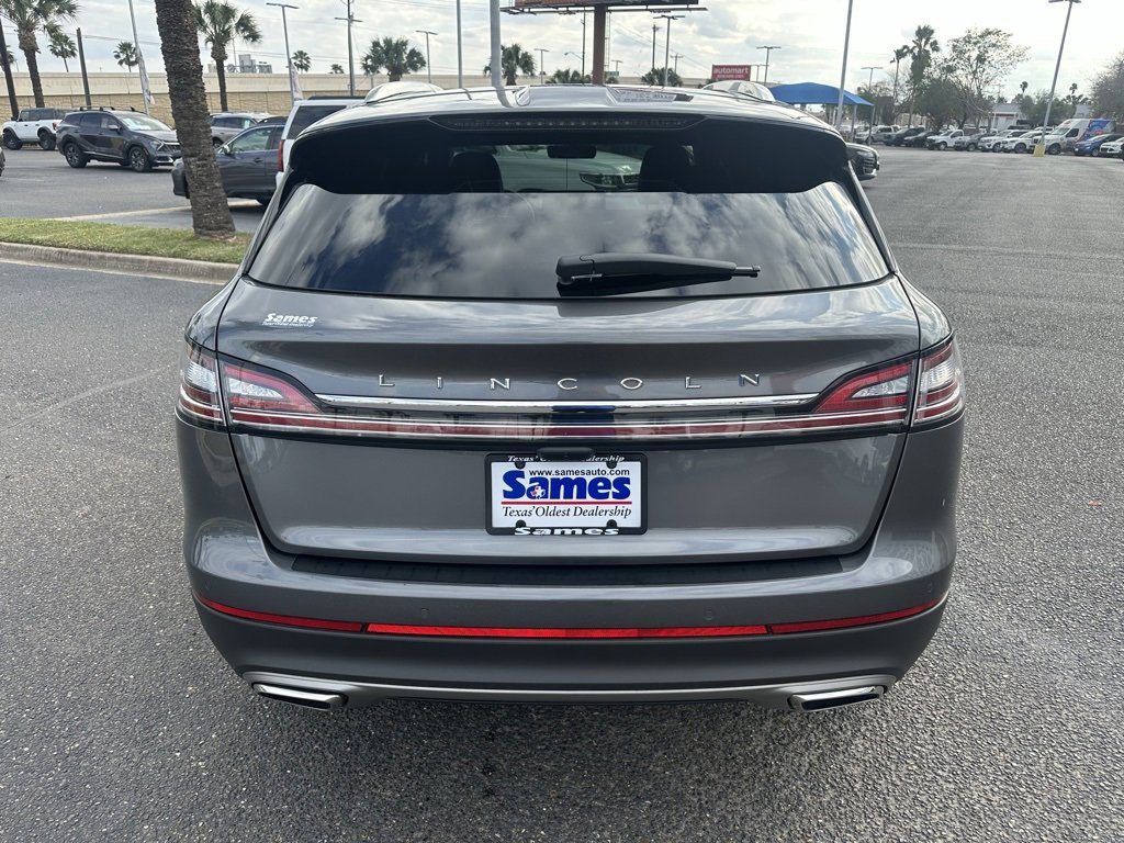 Used 2023 Lincoln Nautilus Reserve w/ Equipment Group 201A image 5