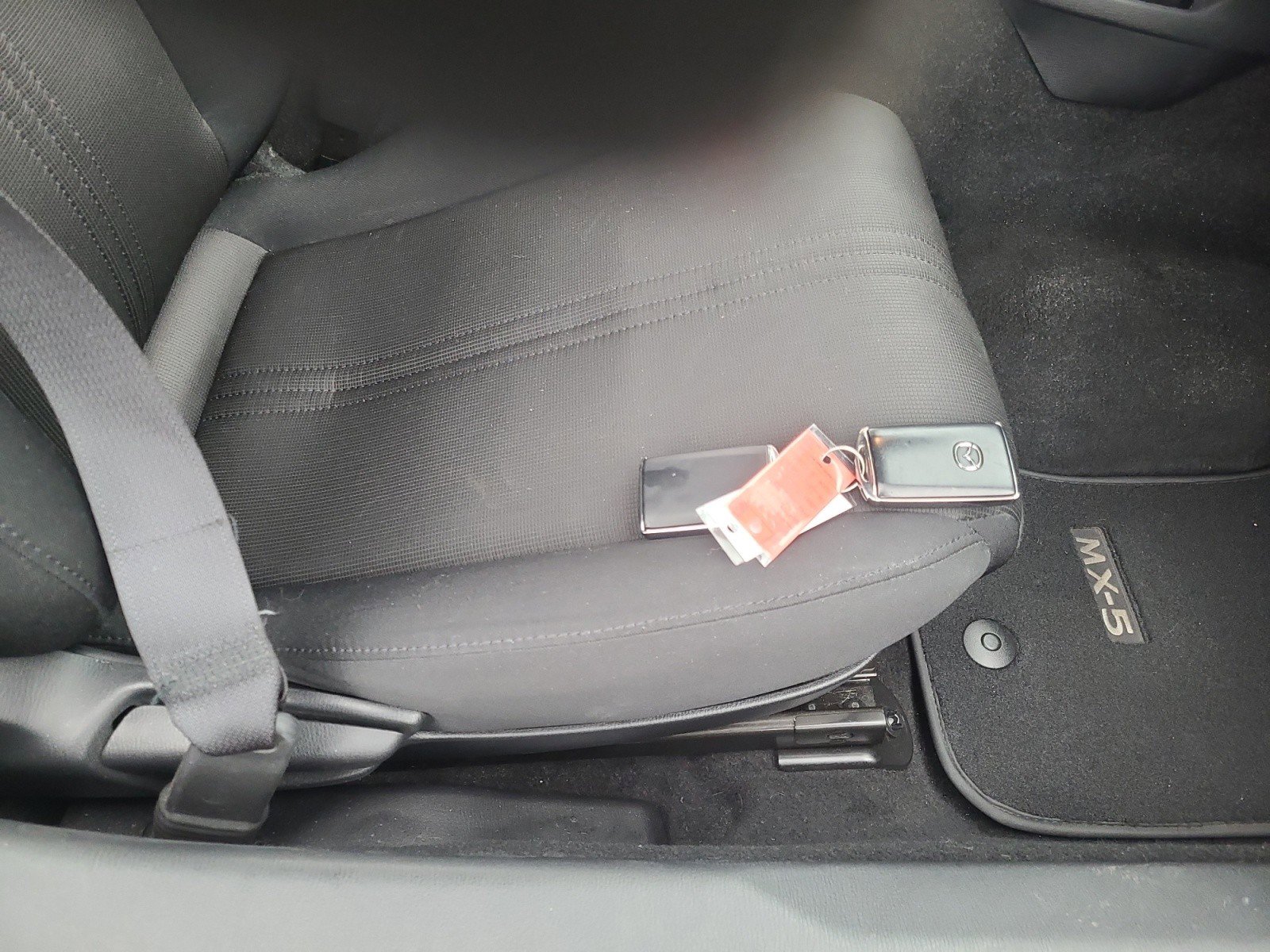 Used 2021 MAZDA MX-5 Miata Sport image 22