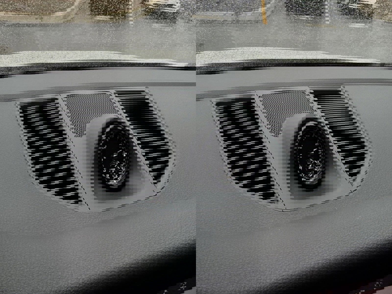 New 2026 Porsche Macan image 32