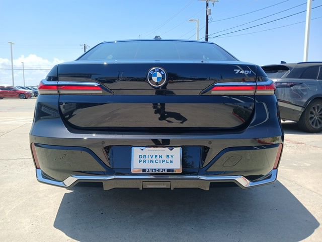 New 2025 BMW 740i w/ Executive Package image 8