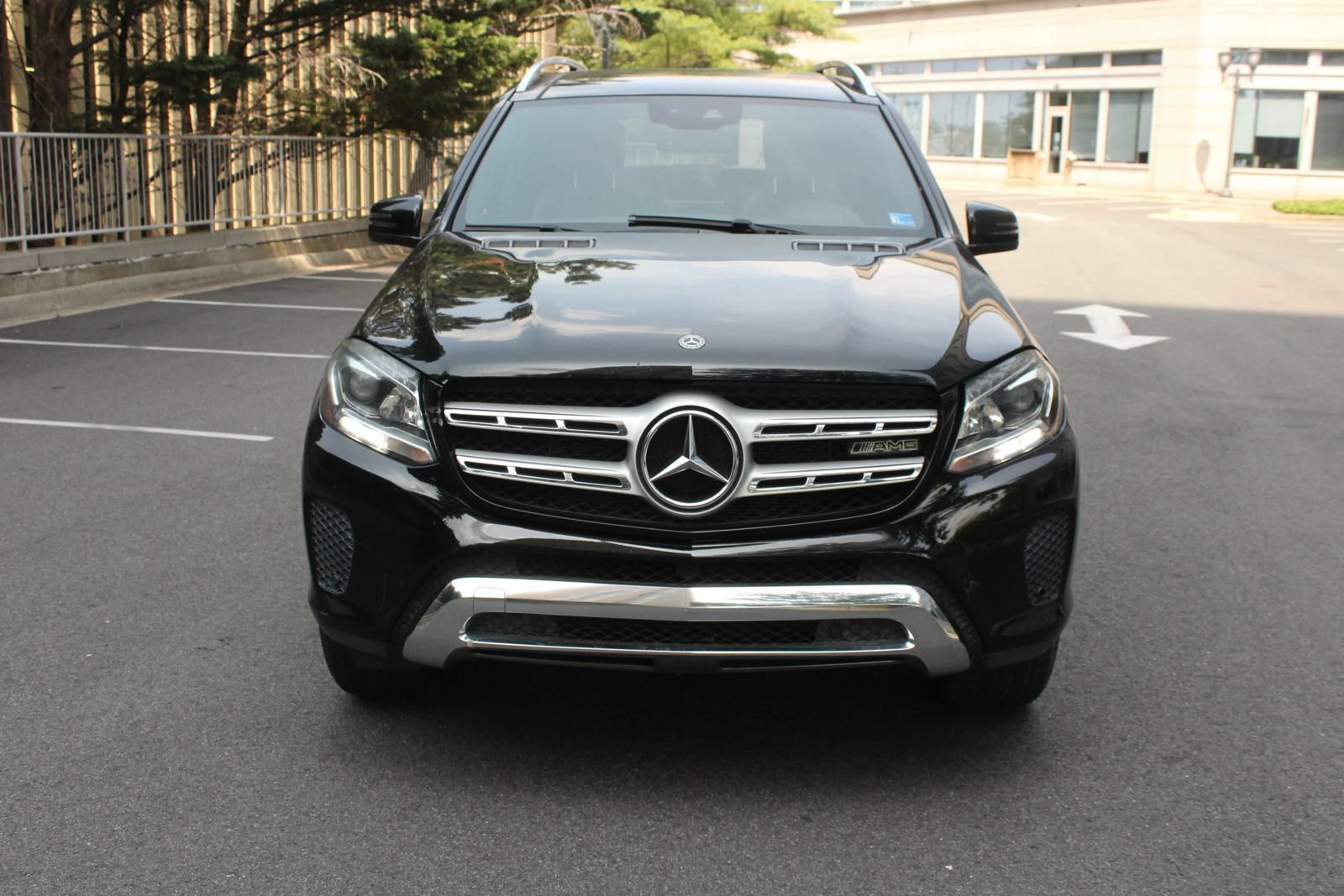 Used 2018 Mercedes-Benz GLS 450 4MATIC w/ Premium Package image 3