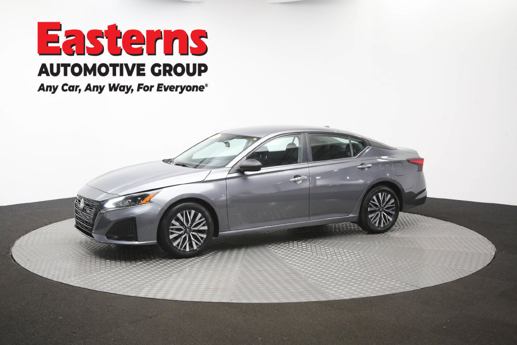 Used 2024 Nissan Altima 2.5 SV FWD image 60
