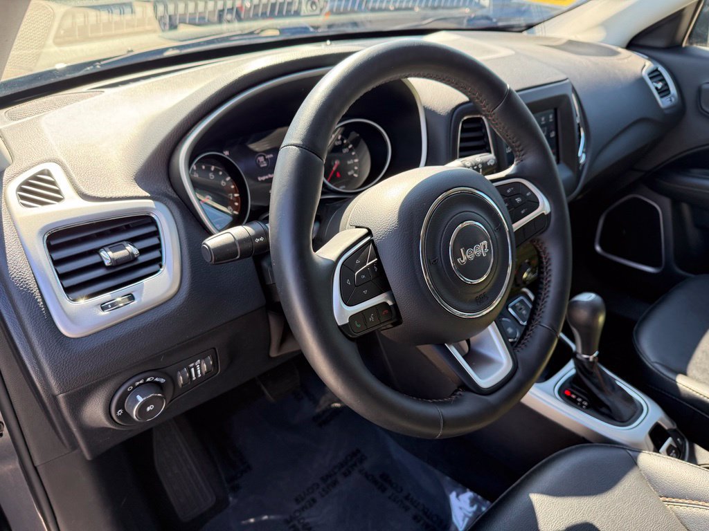 Used 2019 Jeep Compass Latitude w/ Popular Equipment Group AWD/4WD image 20