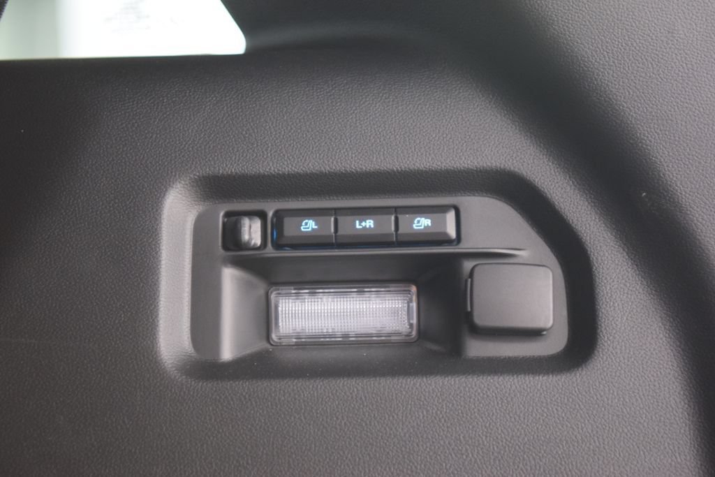 Used 2025 Ford Explorer ST w/ Sun And Sound Package AWD/4WD image 18