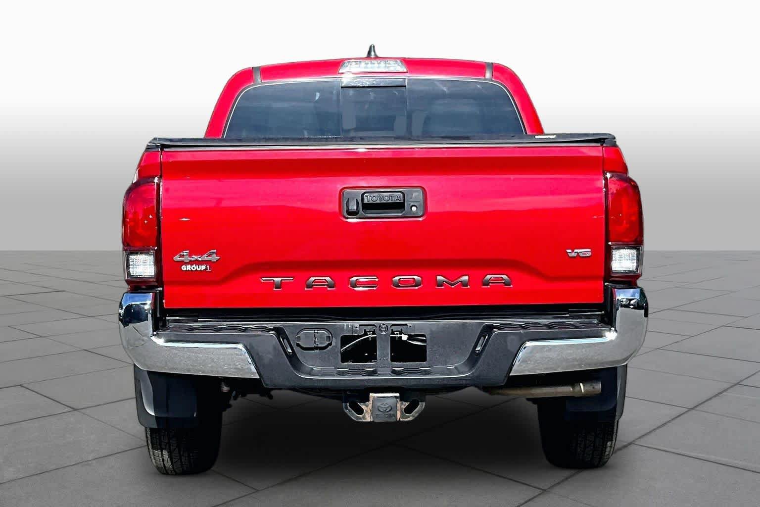 Certified 2020 Toyota Tacoma SR5 AWD/4WD image 5