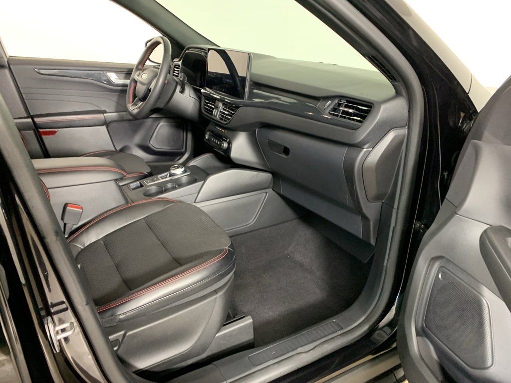 Used 2023 Ford Escape ST-Line w/ Tech Pack #1 image 36