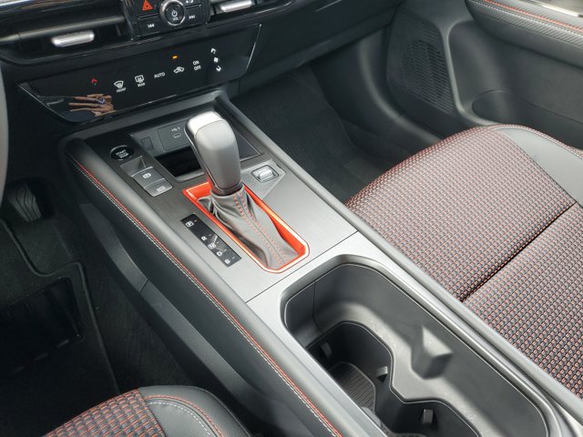 Certified 2026 Nissan Kicks SR FWD image 17