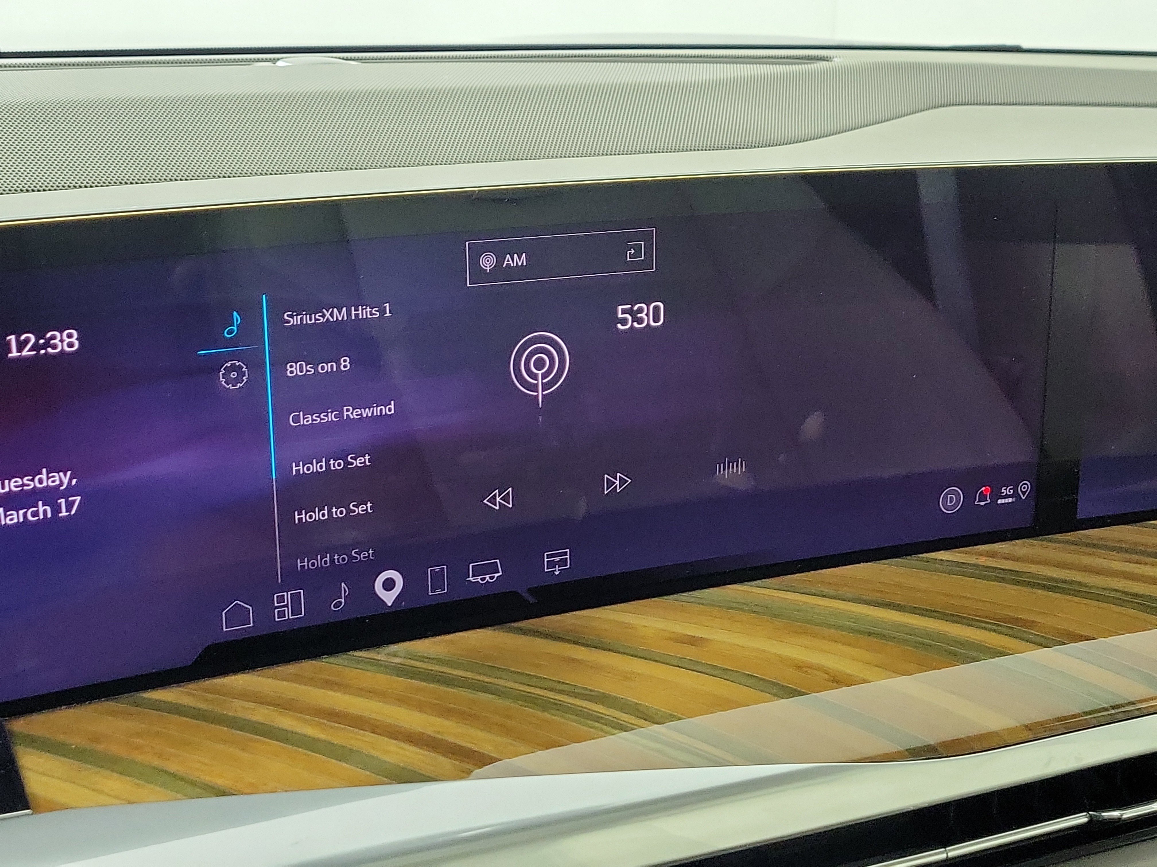 Used 2025 Cadillac Escalade Sport Platinum image 17