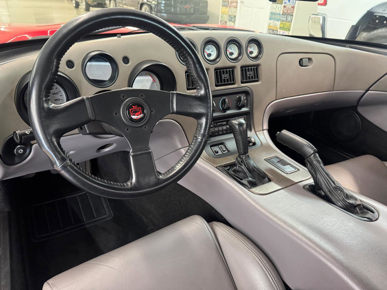 Used 1994 Dodge Viper RT/10 RWD image 10
