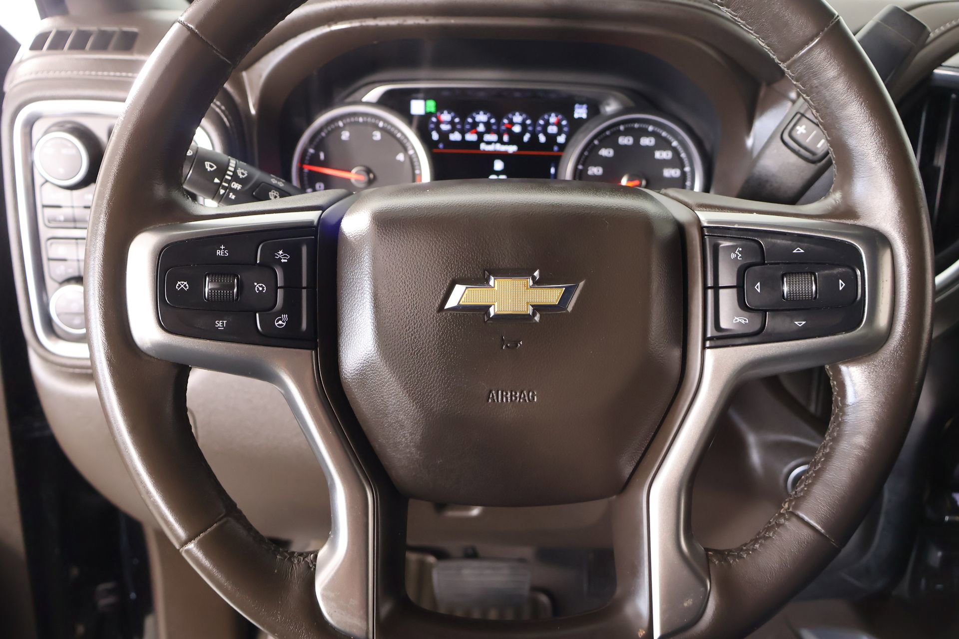 Used 2020 Chevrolet Silverado 2500 LTZ w/ LTZ Texas Edition image 3