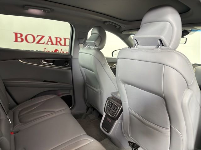 Used 2019 Lincoln Nautilus Reserve FWD image 19