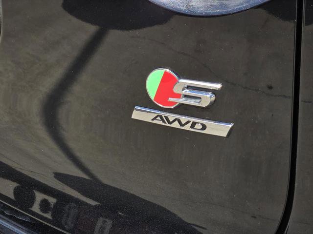 Used 2020 Jaguar F-PACE S image 8