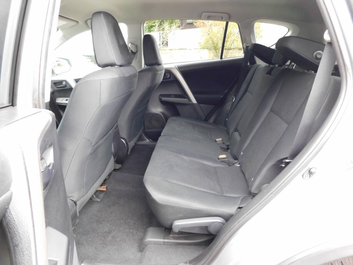 Used 2016 Toyota RAV4 LE AWD/4WD image 6