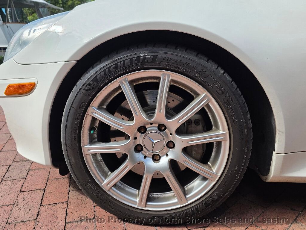 Used 2005 Mercedes-Benz SLK 350 Movie Star image 25