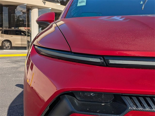 Used 2025 Chevrolet Equinox EV LT w/ Convenience Package image 9