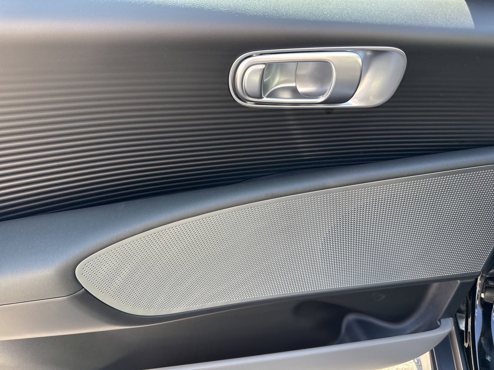 Used 2025 Hyundai Ioniq 6 SEL image 18