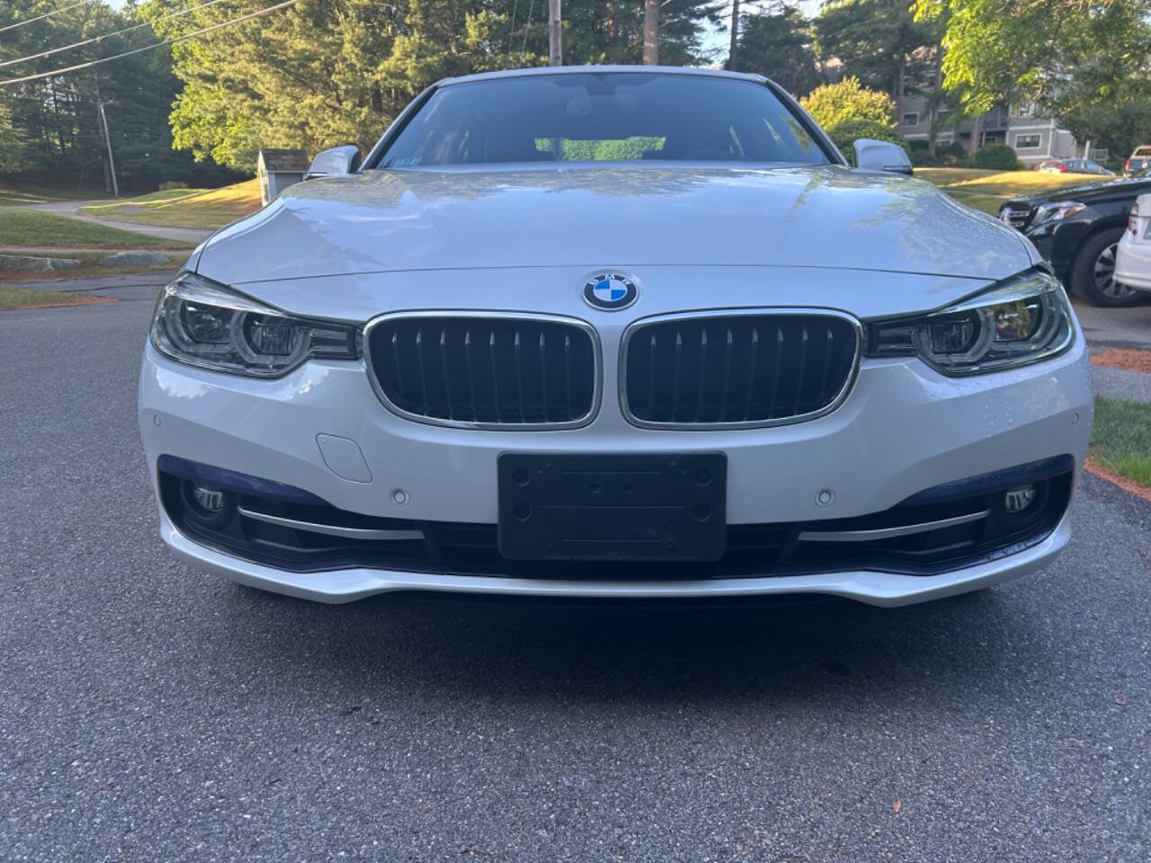 Used 2018 BMW 330i xDrive Sedan w/ Premium Package AWD/4WD image 21