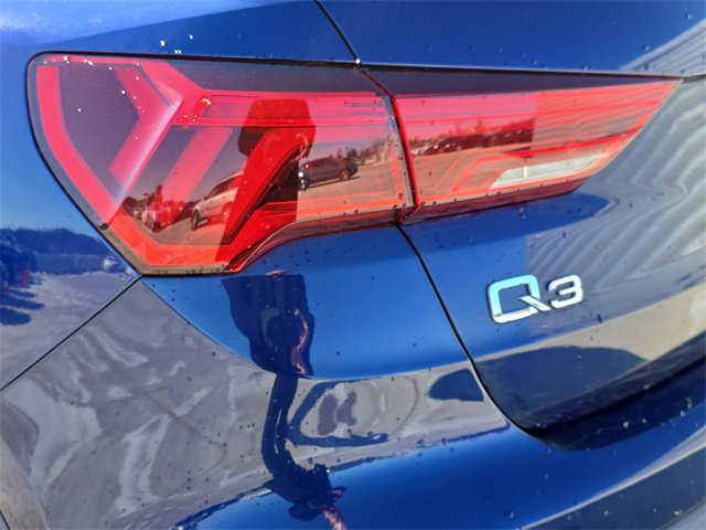 Used 2024 Audi Q3 2.0T Premium Plus w/ Premium Plus Package image 17