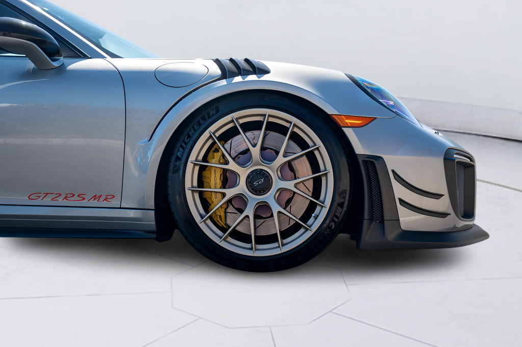 Used 2018 Porsche 911 GT2 RS RWD image 25