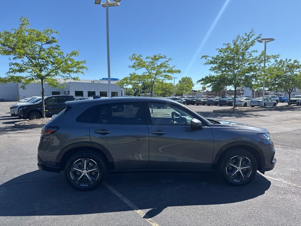 Certified 2024 Honda HR-V EX-L image 3
