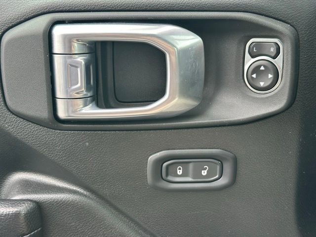 Used 2022 Jeep Gladiator Rubicon w/ LED Lighting Group image 24