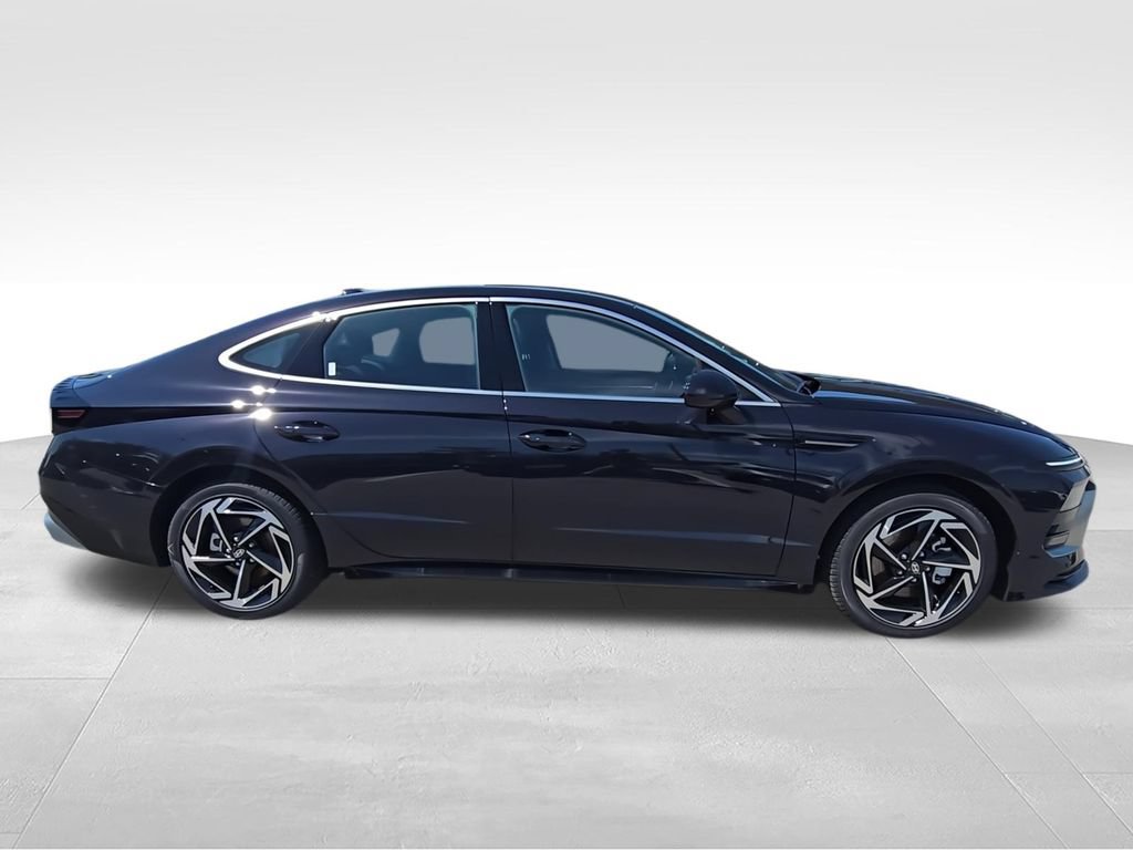 New 2026 Hyundai Sonata SEL FWD image 9