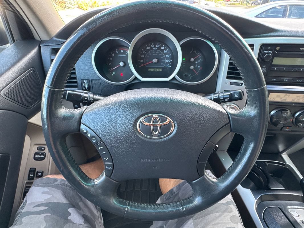 Used 2006 Toyota 4Runner SR5 AWD/4WD image 28