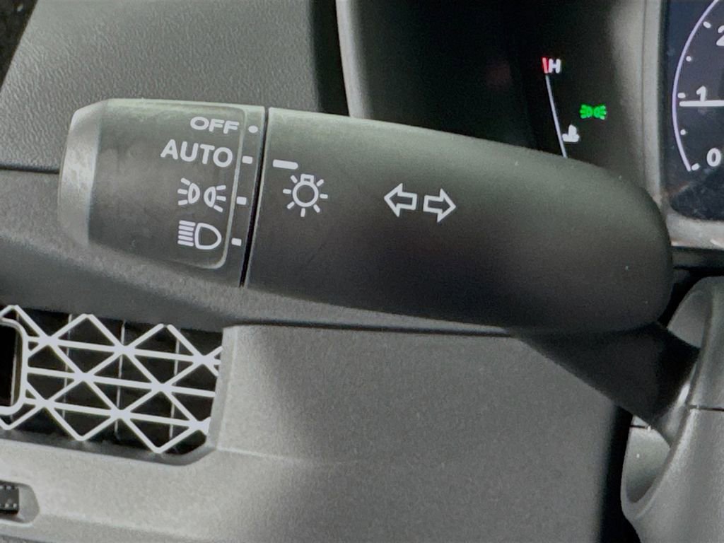 Certified 2025 Honda Accord SE image 13