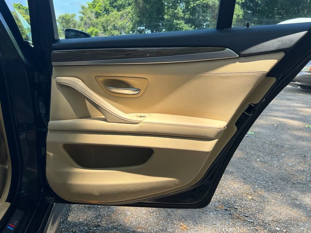 Used 2014 BMW 535i Sedan RWD image 16