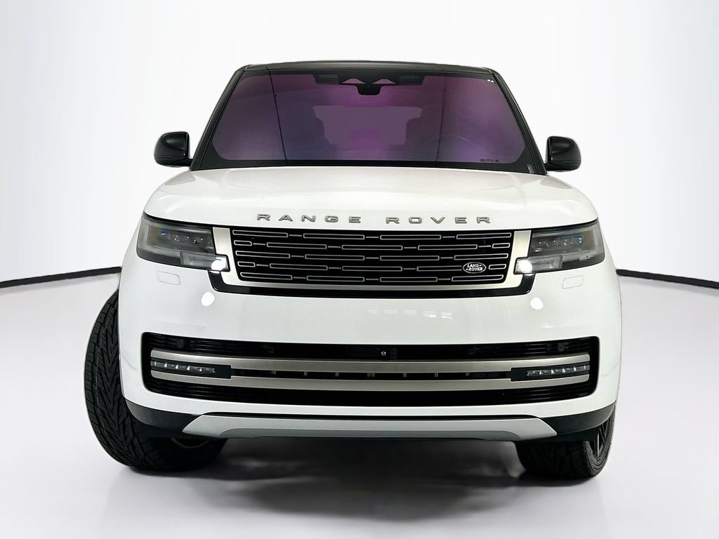 Used 2023 Land Rover Range Rover SE AWD/4WD image 2
