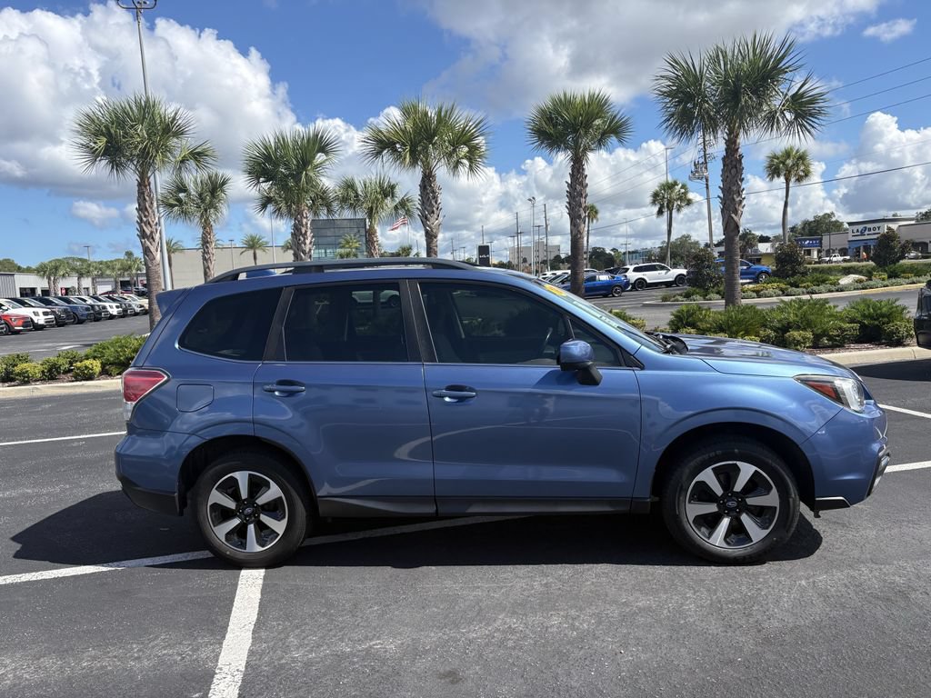 Used 2018 Subaru Forester 2.5i Limited AWD/4WD image 9