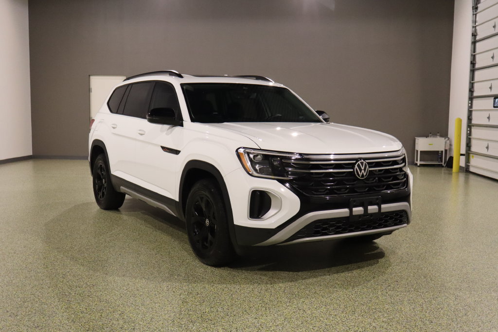Used 2025 Volkswagen Atlas Peak Edition SE