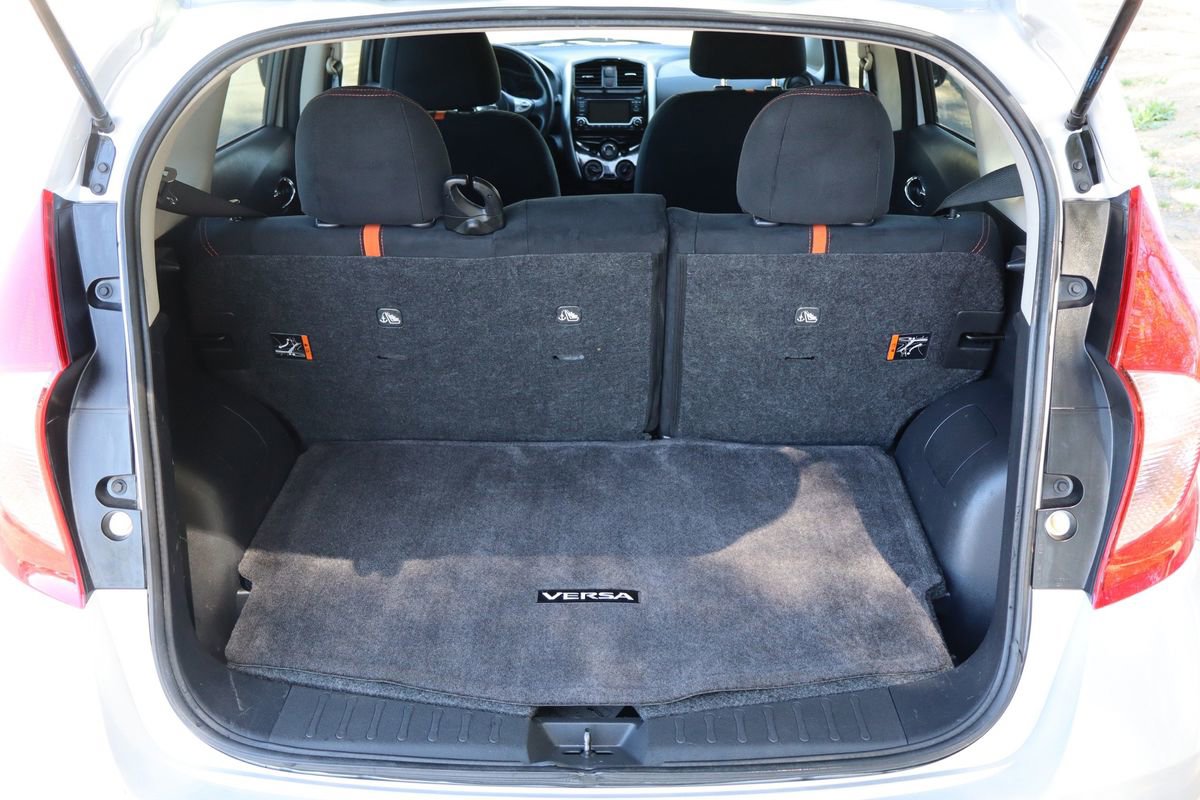 Used 2015 Nissan Versa Note SR w/ SR Convenience Package FWD image 14