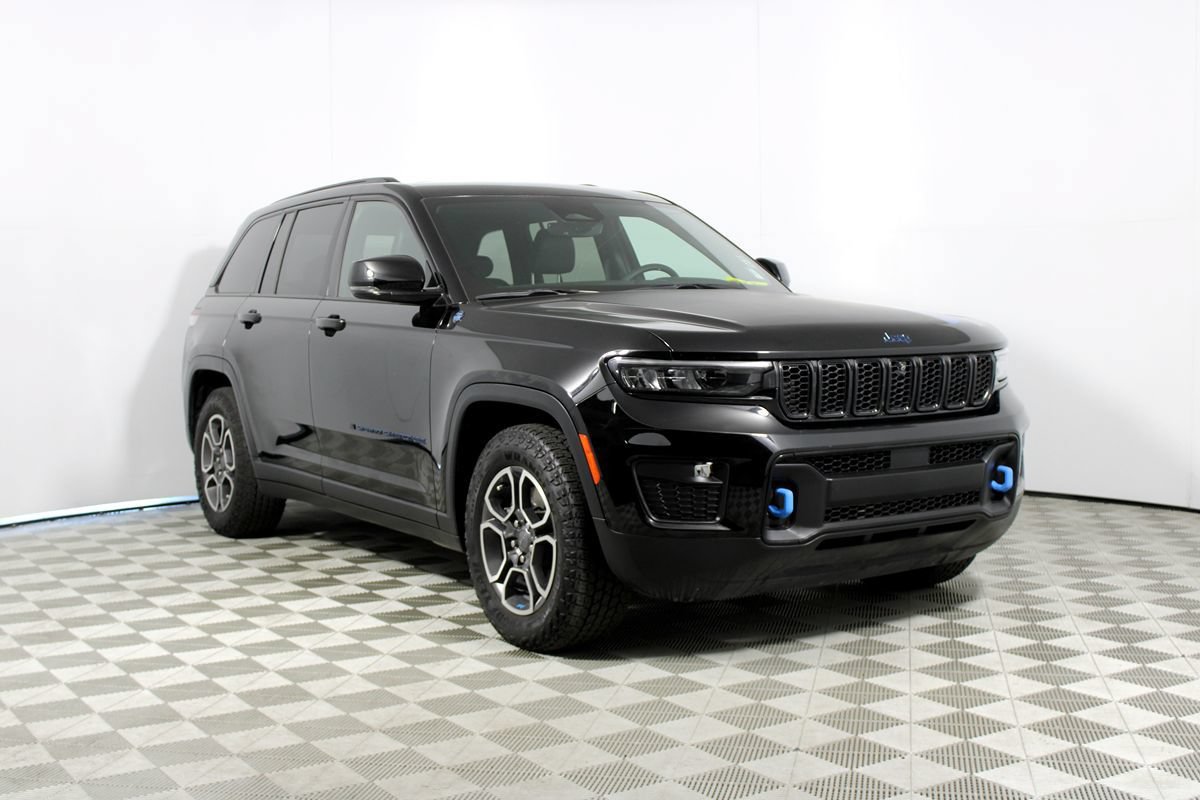 Used 2023 Jeep Grand Cherokee Trailhawk AWD/4WD image 34