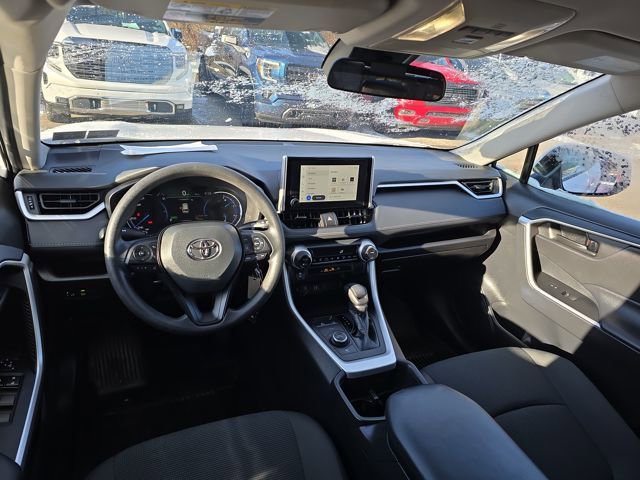 Used 2024 Toyota RAV4 LE image 11