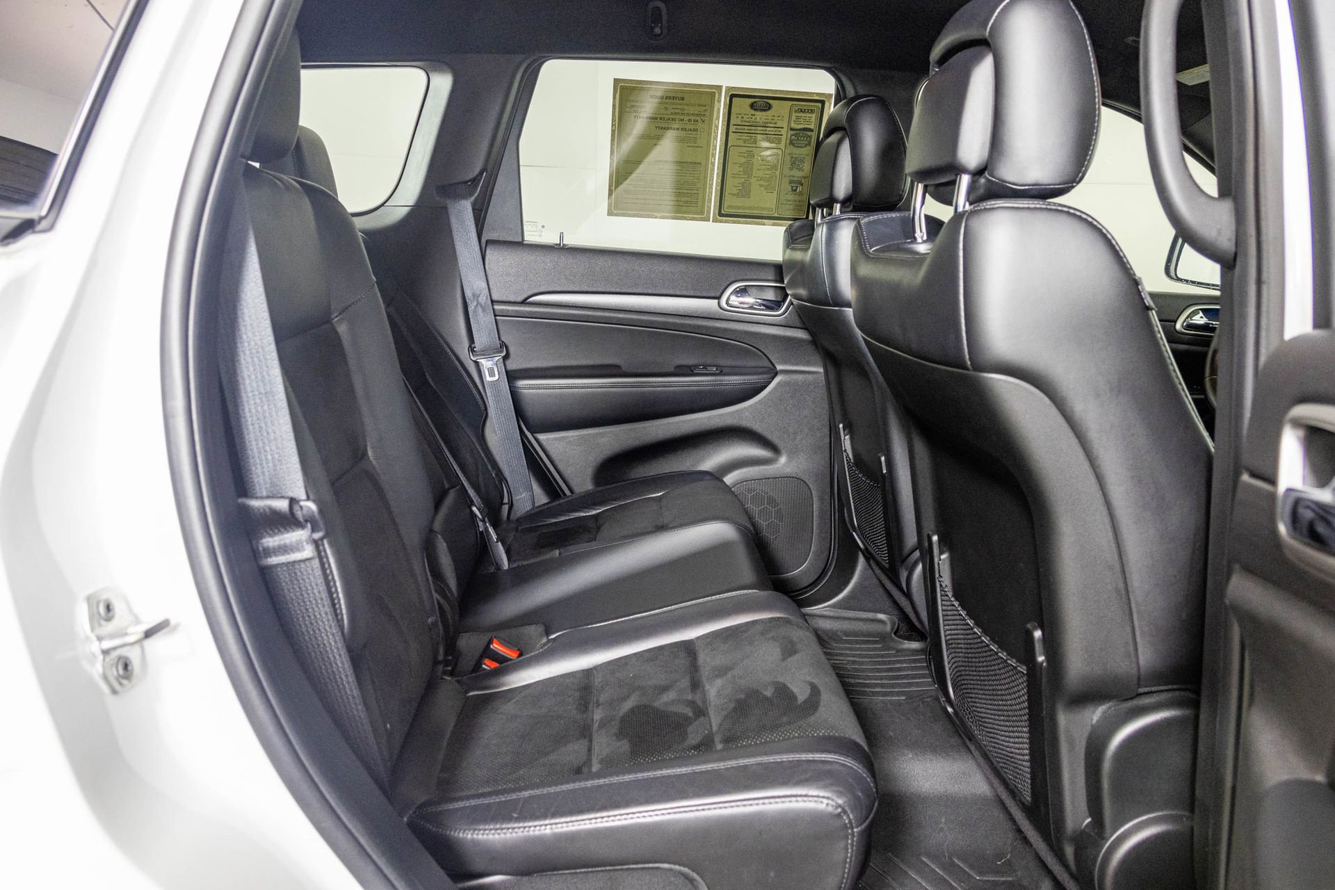 Used 2018 Jeep Grand Cherokee Altitude image 46