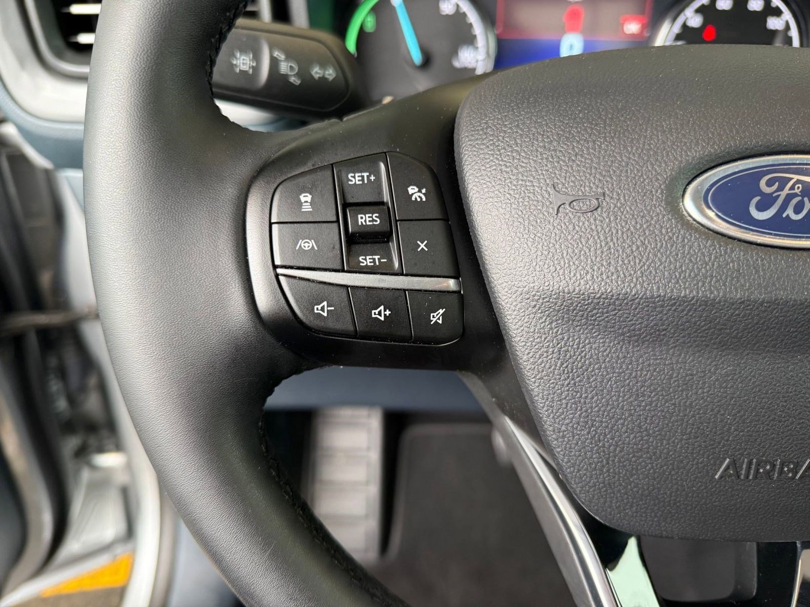 Used 2024 Ford Maverick Lariat w/ Black Appearance Package FWD image 18