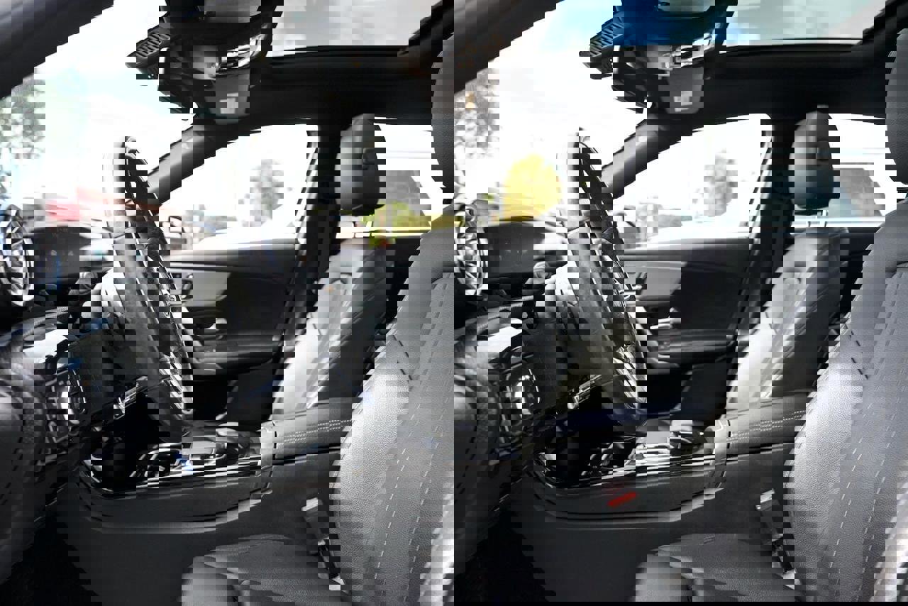 Used 2020 Mercedes-Benz A 220 w/ Premium Package image 7