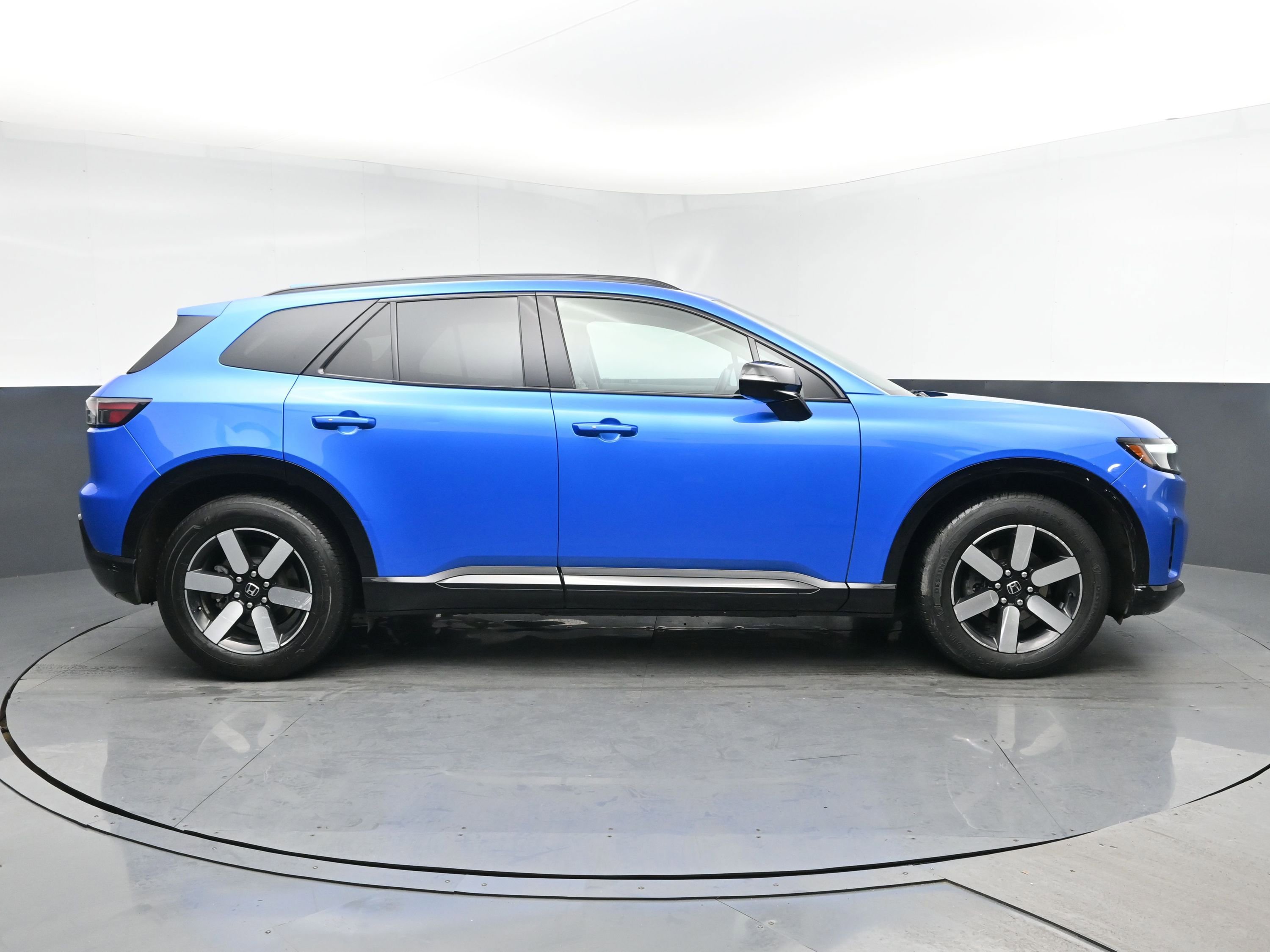 Used 2024 Honda Prologue Touring image 3