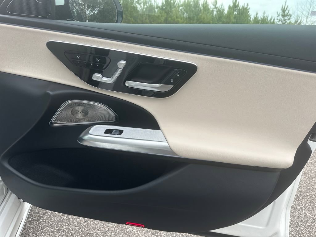 Used 2024 Mercedes-Benz E 350 4MATIC Sedan image 35