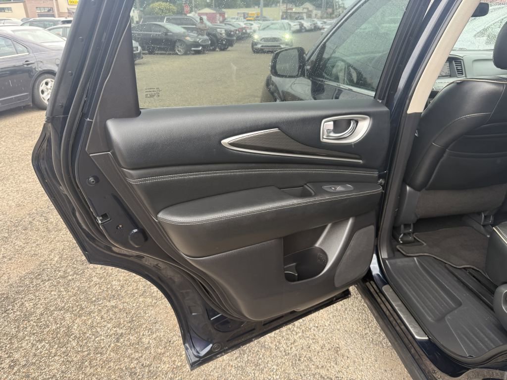 Used 2020 INFINITI QX60 Luxe w/ Essential Package image 13