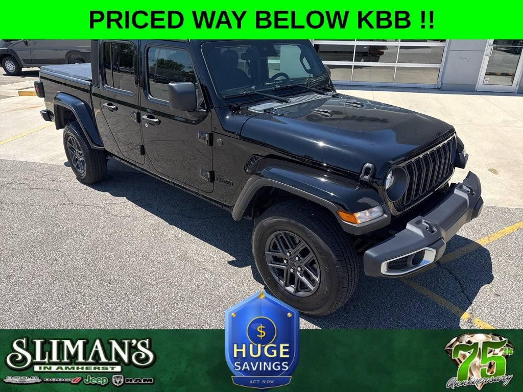 Used 2024 Jeep Gladiator Sport